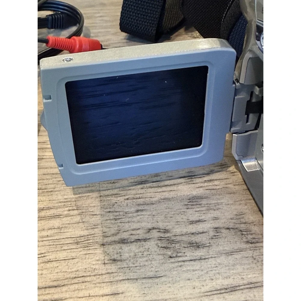 JVC MiniDV Digital  Video Camera GR-D270U Tested/Working Lots of Extras